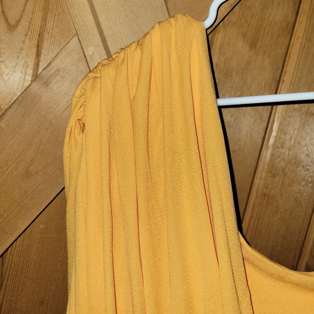 Halston Jackie  Jersey Gown Womens Size 6 Apricot Color - Picture 4 of 14